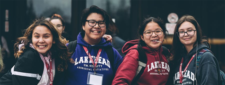 A parent and prospective student touring Lakehead University