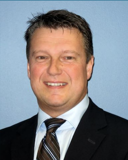 Dan Topatigh headshot