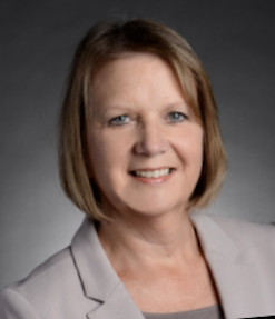 Julie Pauletig headshot