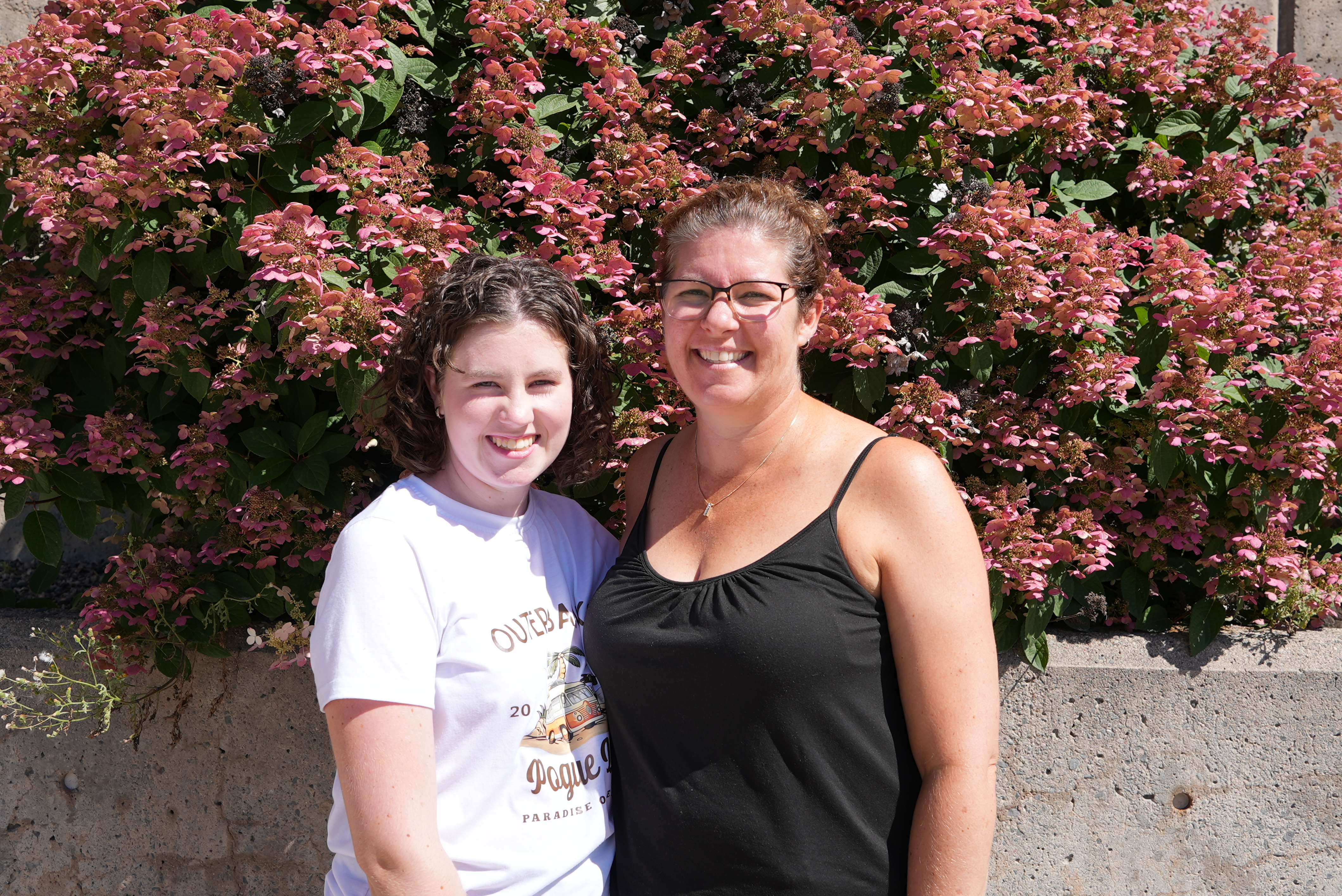 First-year student Arianna Valley stands beside her mother Jennifer outside of the University Centre