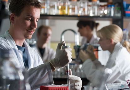 Student in Lakehead Laboratory working on research