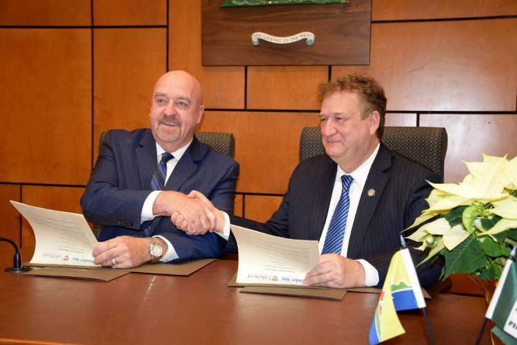 Photo of Mayor Keith Hobbs and Dr. Brian Stevenson, Lakehead University's President and Vice-Chancellor, signed a memorandum of understanding on Wednesday, Dec. 20. 