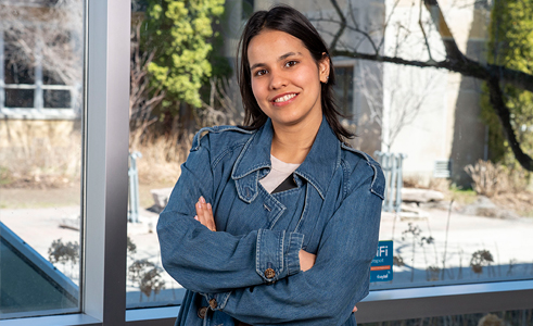 Dhanvi Gahlawat on Lakehead campus