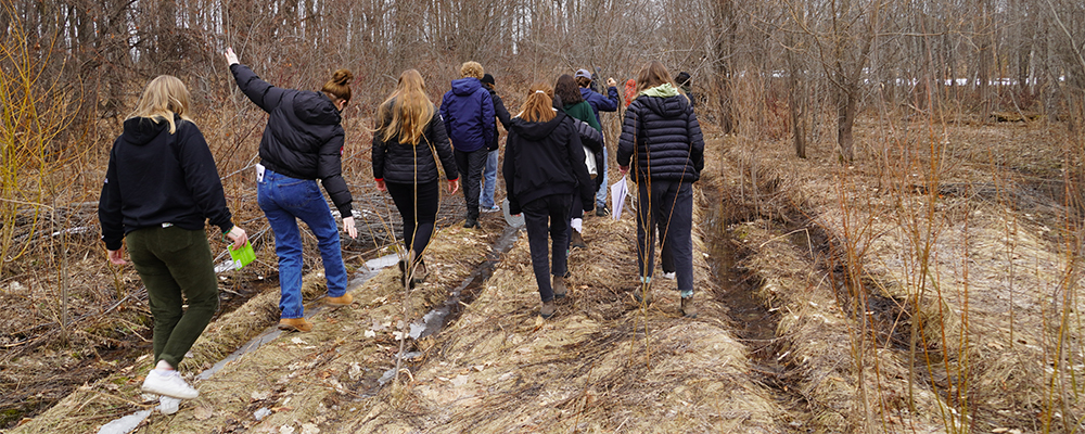 Lakehead’s Ontario Youth Naturalist program now teaches high school students about invasive species.