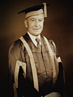 Portrait of Chancellor Robert J. Prettie