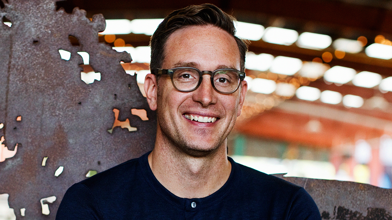 Photo of Dr. Dan Riskin