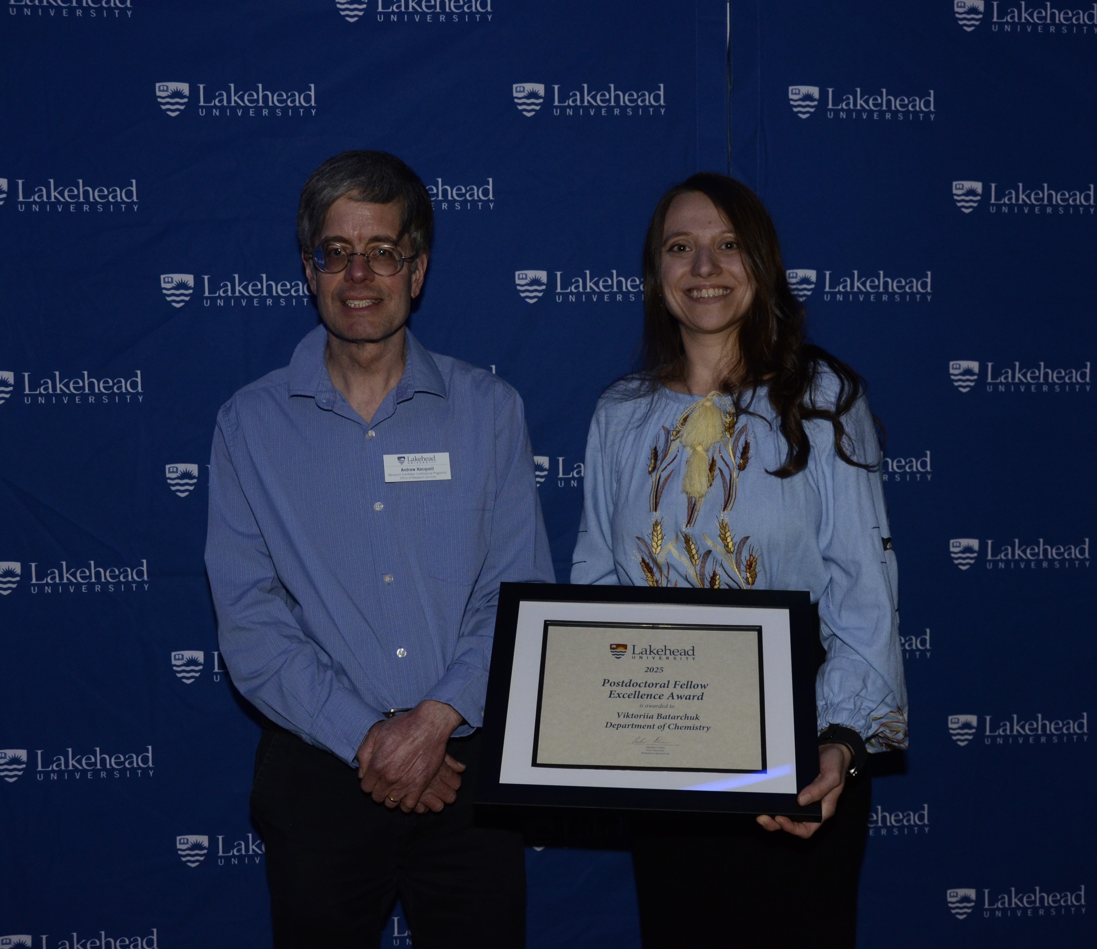Photo of Post-Doctoral Fellow Excellence Award winner and presenter