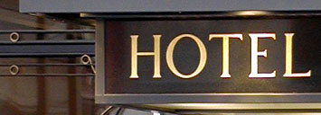 hotel sign thunder bay