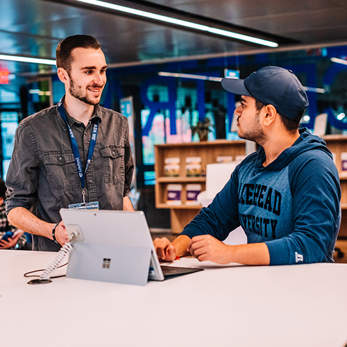 A student being advised in student central