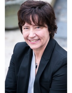Joan Braun Headshot