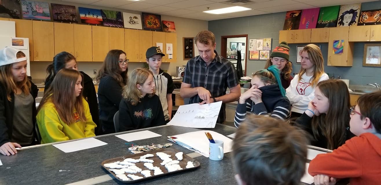 Keith in art class with students 