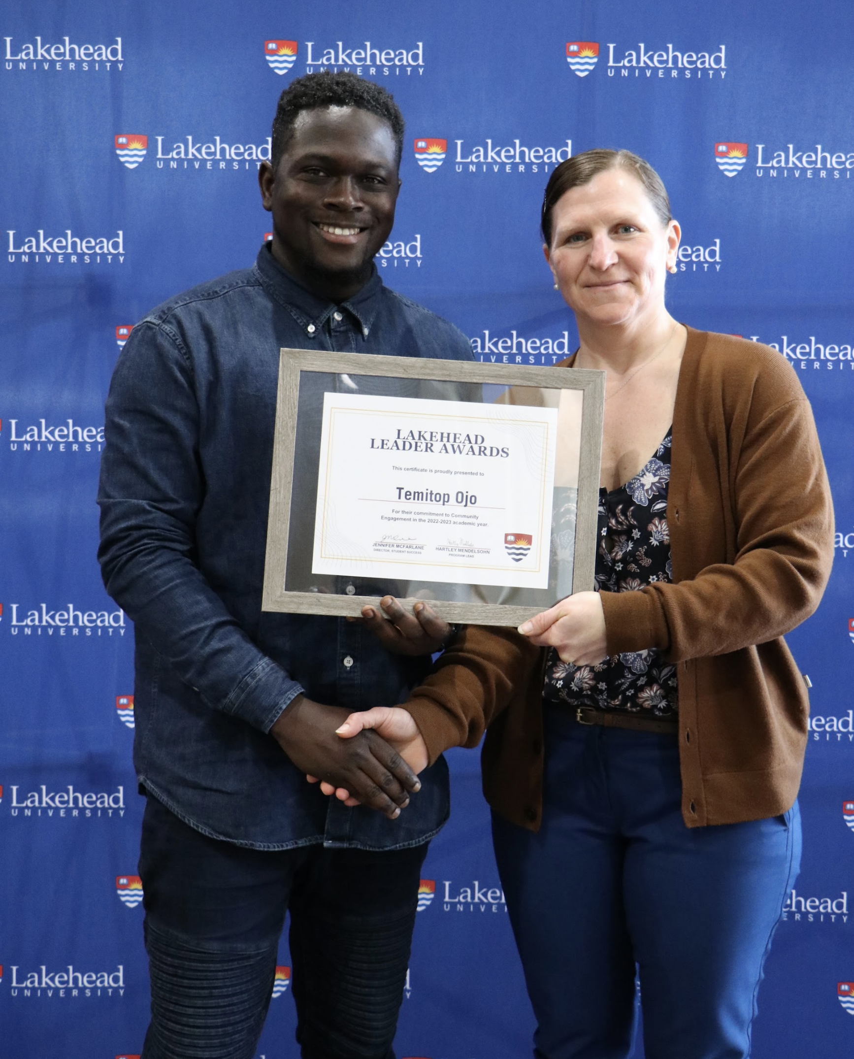 Temitope receives a 2023 Lakehead Leader Award