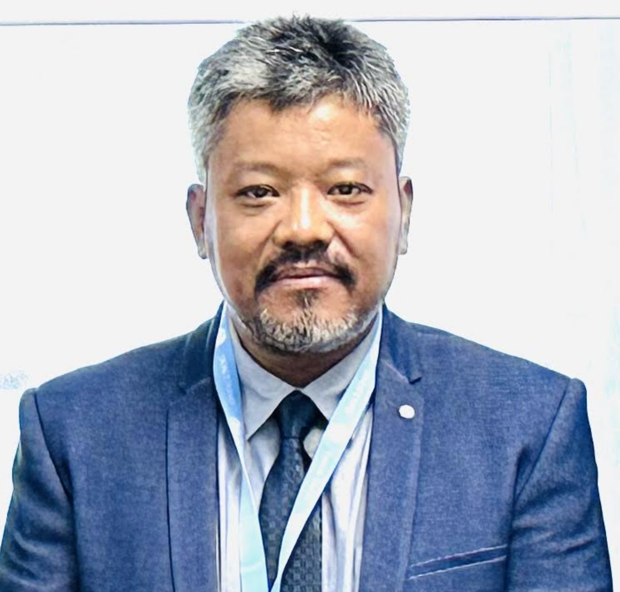 Za Uk Ling headshot