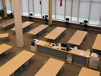 Study spaces in Orsi Family Learning Commons