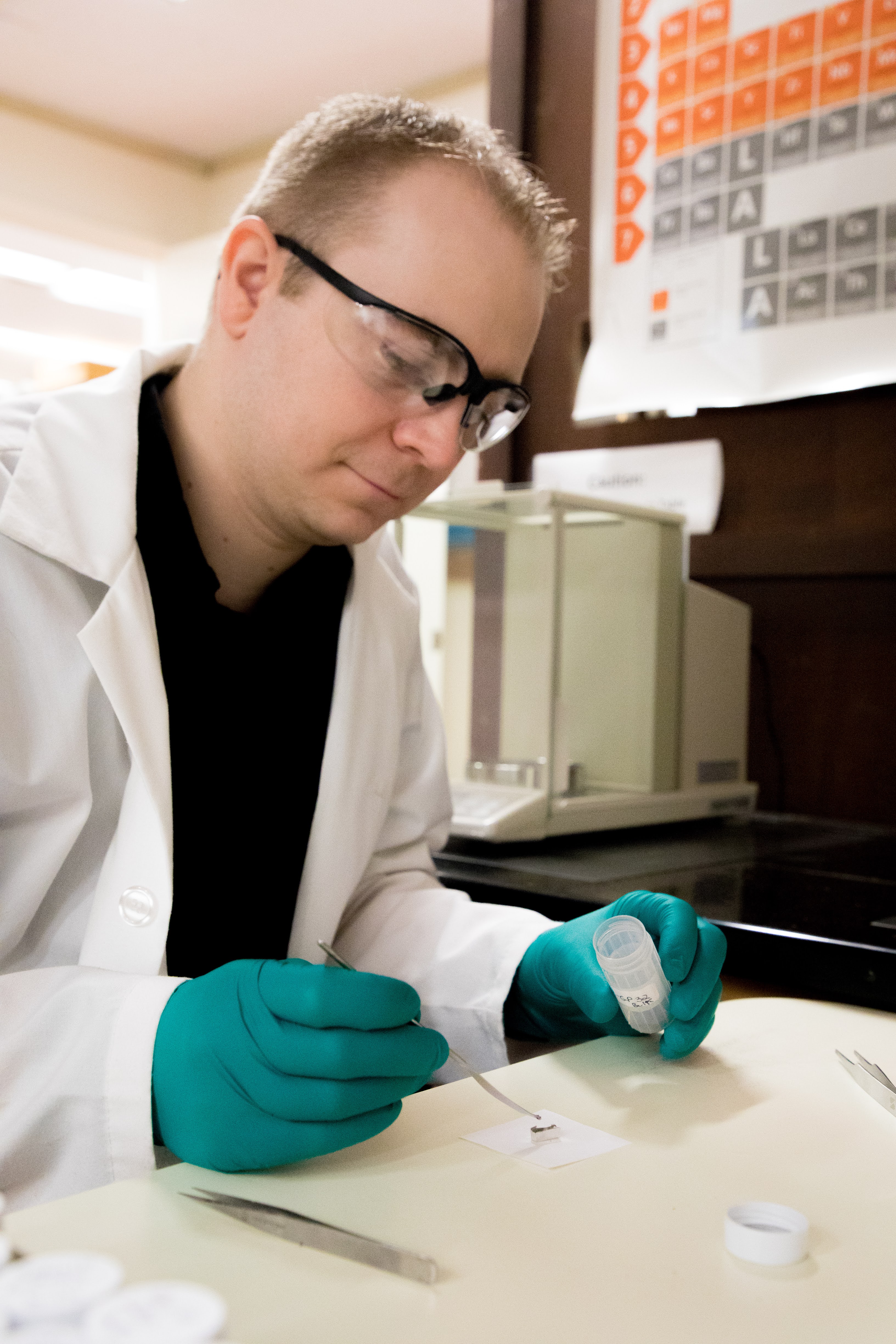 Technician preparing samples in an instrumentation laboratory